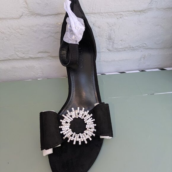 Coutgo Women's Black Sandal with Bow and Crystal Rhinestone detail SZ 8 - Picture 4 of 9